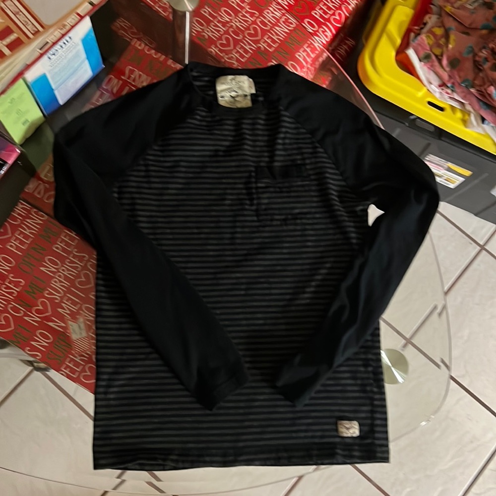 MEN’s BraveSoul long sleeve stripe tee in size SMALL